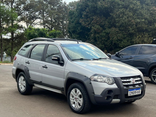 FIAT Palio Weekend 1.8 4P FLEX ADVENTURE LOCKER