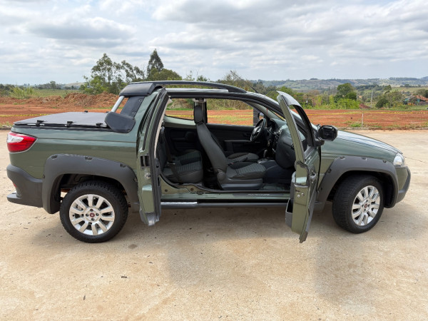 FIAT Strada 1.8 16V FLEX ADVENTURE LOCKER CABINE DUPLA