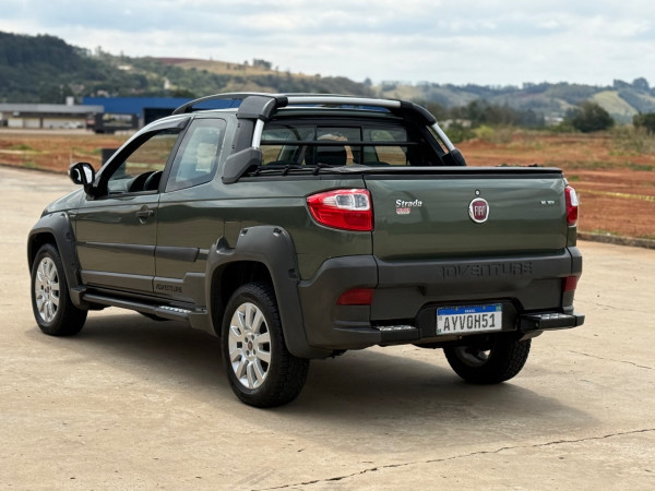 FIAT Strada 1.8 16V FLEX ADVENTURE LOCKER CABINE DUPLA