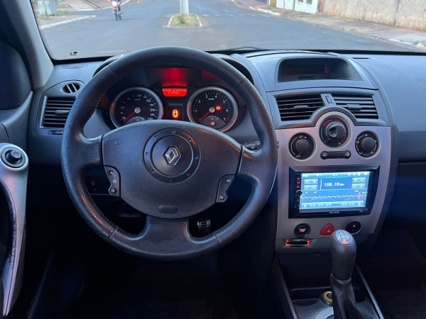 RENAULT Megane Grand Tour 1.6 16V 4P FLEX DYNAMIQUE