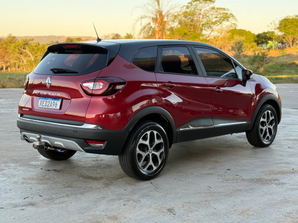 RENAULT Captur 1.6 16V 4P FLEX BOSE AUTOMÁTICO