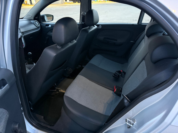 VOLKSWAGEN Gol 1.0 4P G6 FLEX CITY