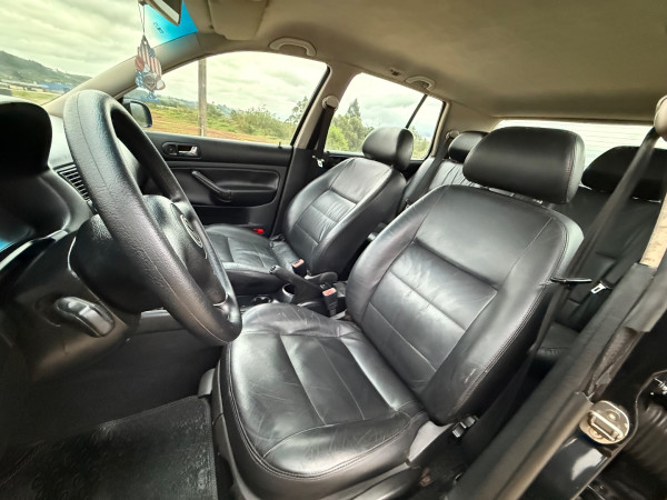 VOLKSWAGEN Golf 1.6 4P GENERATION