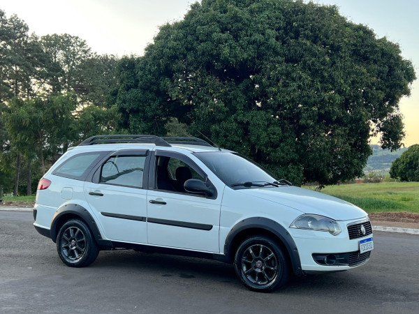 FIAT Palio Weekend 1.4 4P FLEX TREKKING