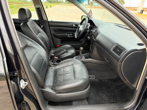 VOLKSWAGEN Golf 1.6 4P GENERATION