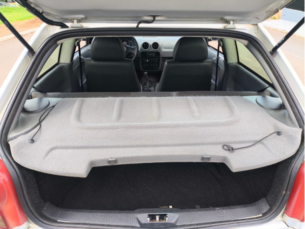 VOLKSWAGEN Gol 1.0 G4 FLEX
