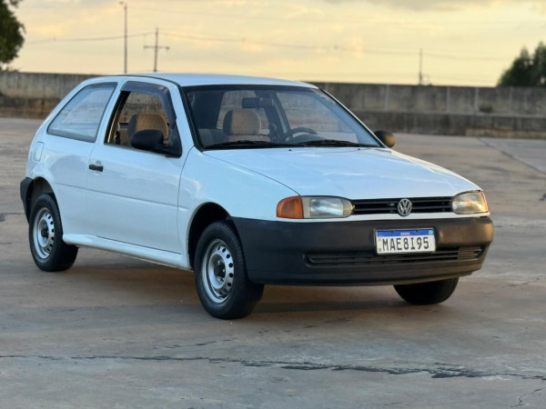 VOLKSWAGEN Gol 1.0 MI