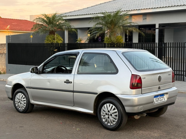 VOLKSWAGEN Gol 1.6 I