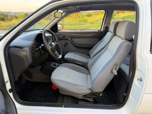 VOLKSWAGEN Gol 1.0 MI