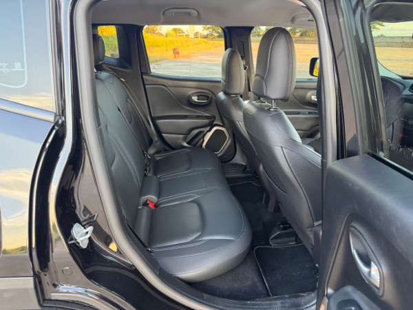 JEEP Renegade 2.0 16V 4P TURBO DIESEL LONGITUDE 4X4 AUTOMÁTICO