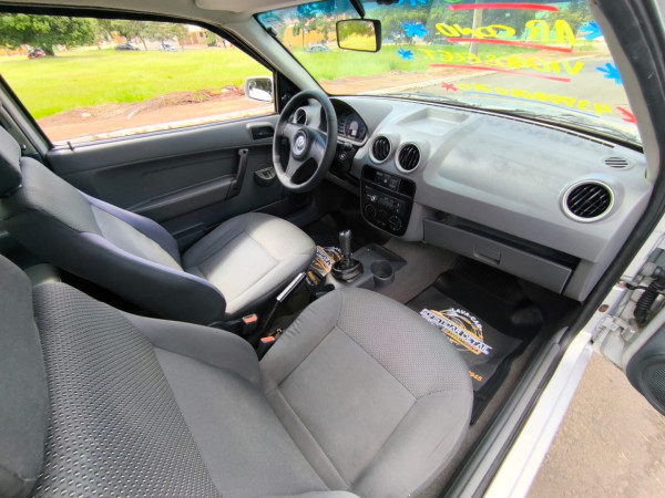 VOLKSWAGEN Gol 1.0 G4 FLEX