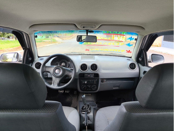 VOLKSWAGEN Gol 1.0 G4 FLEX