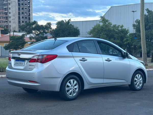 HYUNDAI HB 20 Sedan 1.6 16V 4P FLEX COMFORT PLUS AUTOMÁTICO