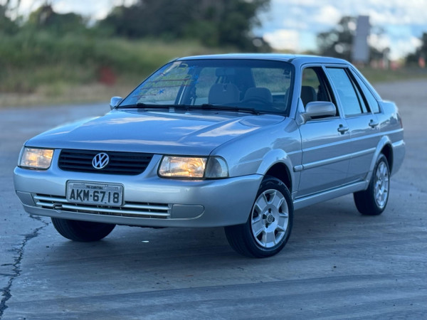 Santana 2.0 MI 4P CONFORTLINE