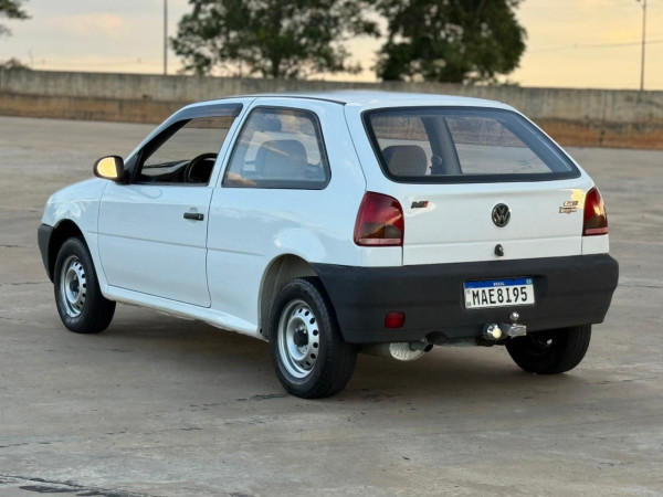 VOLKSWAGEN Gol 1.0 MI