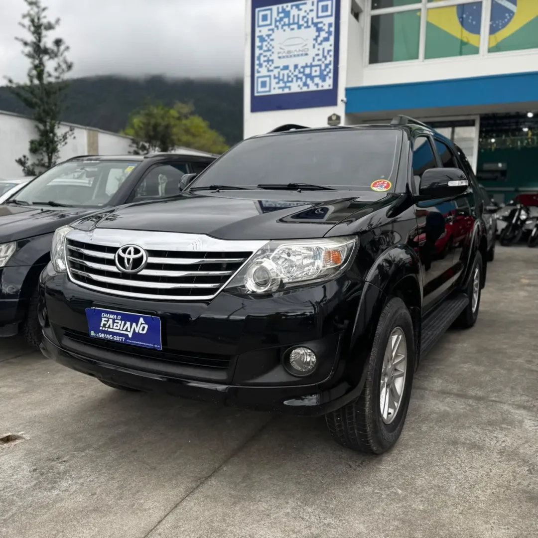 Hilux SW4 2.7 SR 4X2 16V