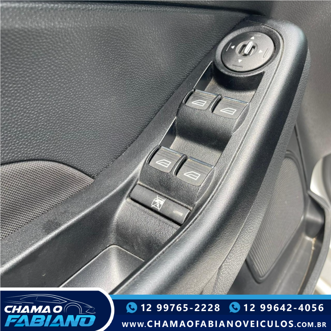 FORD Fiesta Hatch 1.6 16V 4P FLEX SE POWERSHIFT AUTOMÁTICO