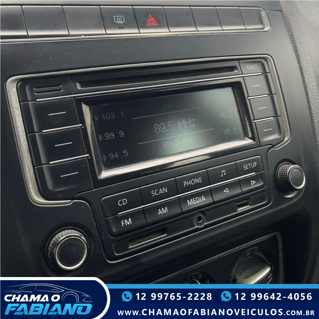 VOLKSWAGEN Fox 1.6 4P SELEÇÃO FLEX VOLKSWAGEN Fox 1.6 4P SELEÇÃO FLEX