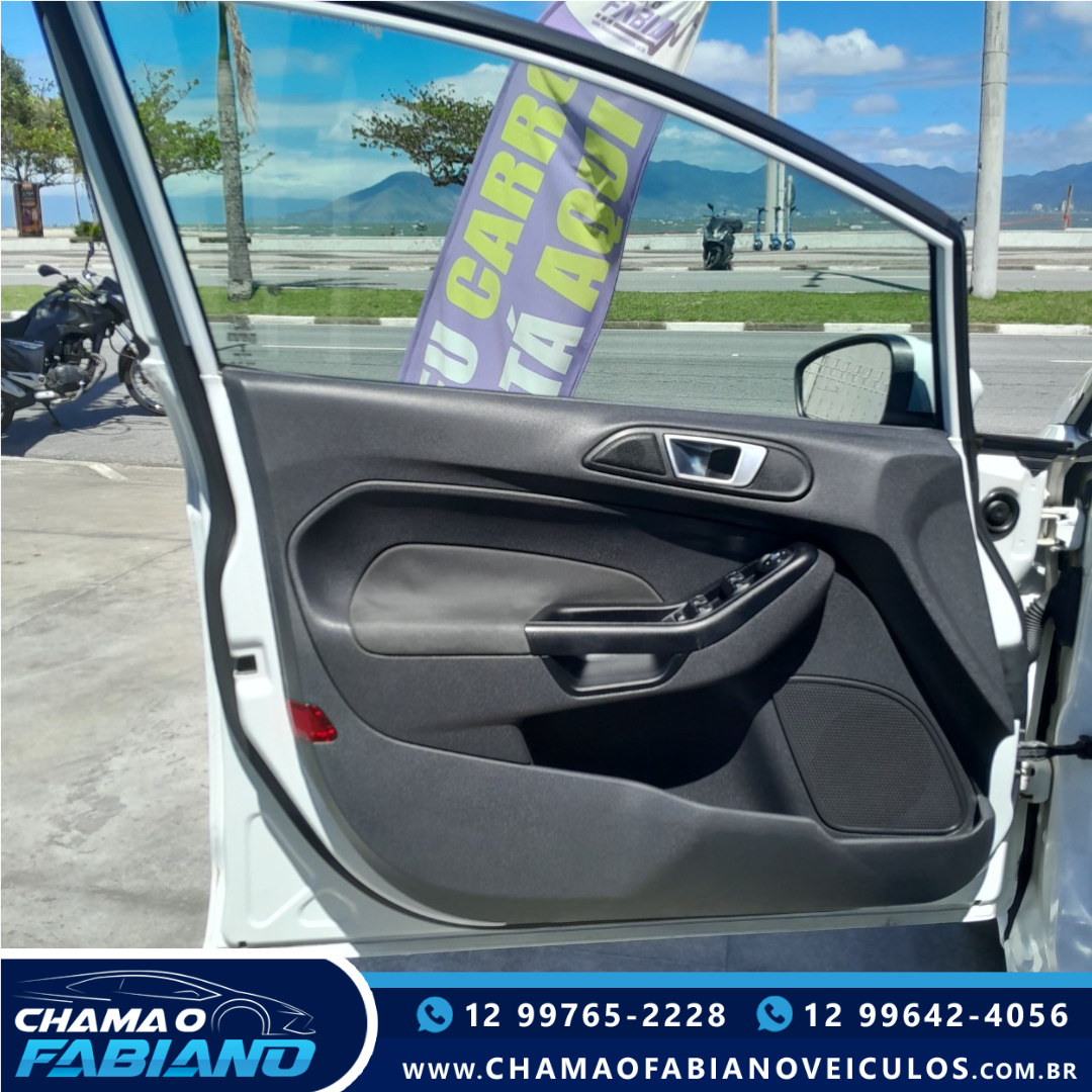 Fiesta Hatch 1.6 4P SE FLEX