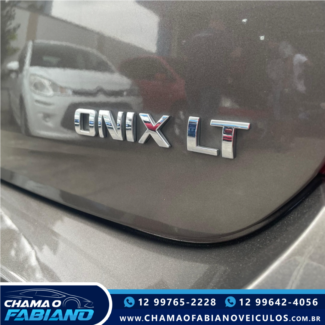 CHEVROLET Onix Hatch 1.0 4P FLEX LT CHEVROLET Onix Hatch 1.0 4P FLEX LT