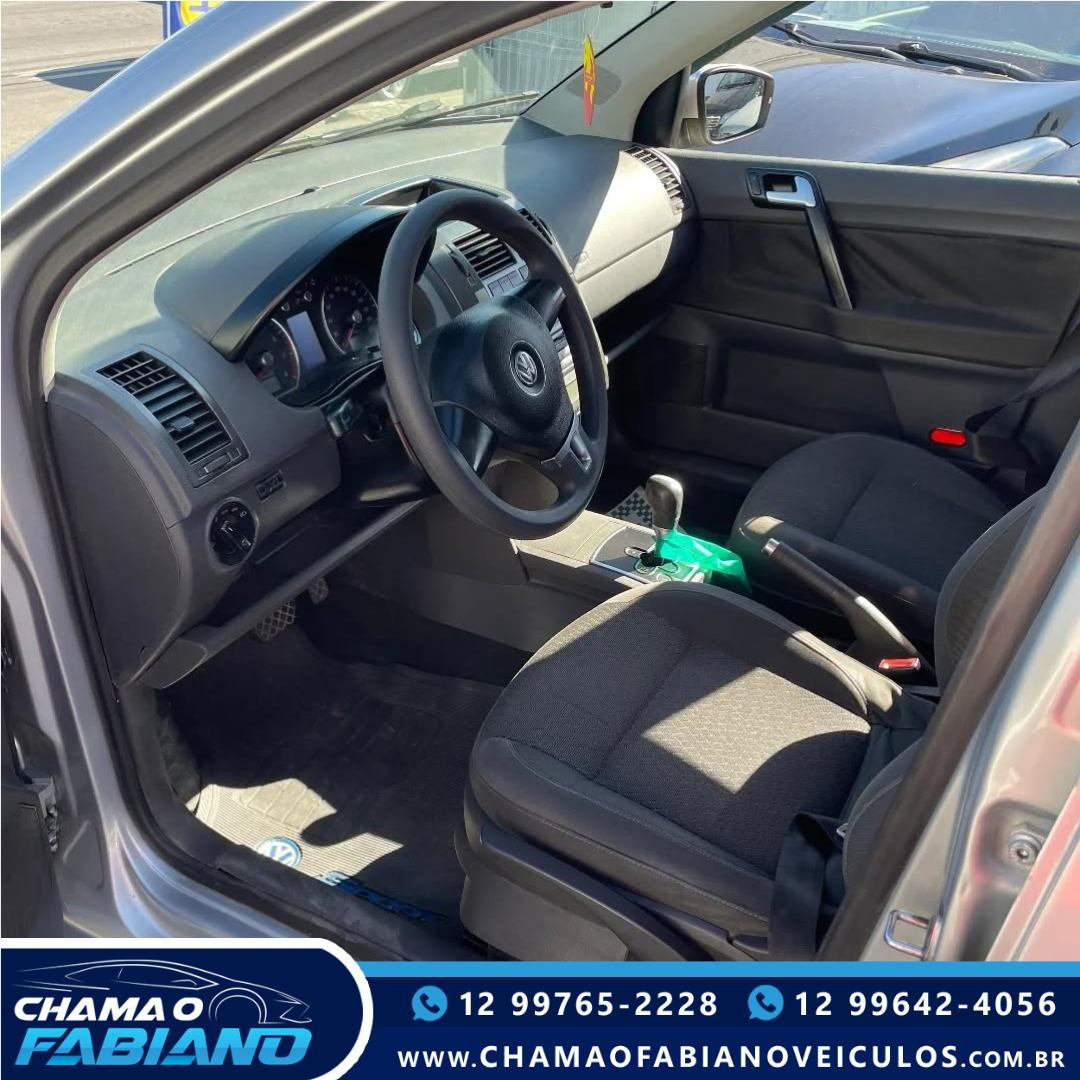 VOLKSWAGEN Polo Sedan 1.6 4P FLEX COMFORTLINE I-MOTION AUTOMATIZADO VOLKSWAGEN Polo Sedan 1.6 4P FLEX COMFORTLINE I-MOTION AUTOMATIZADO