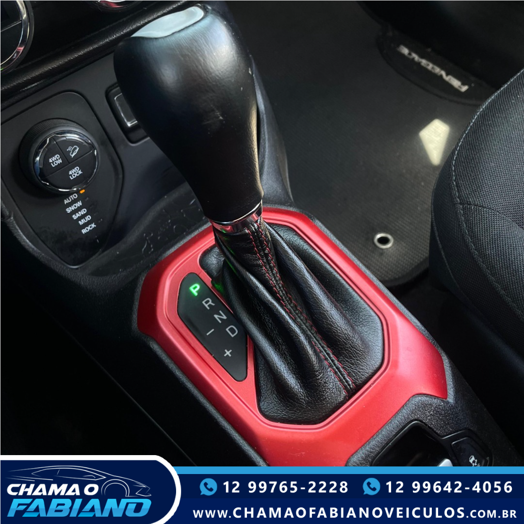 JEEP Renegade 2.0 16V 4P TURBO DIESEL TRAILHAWK 4X4 AUTOMÁTICO