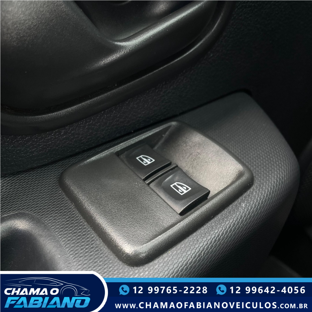 Sandero 1.0 4P FLEX AUTHENTIQUE