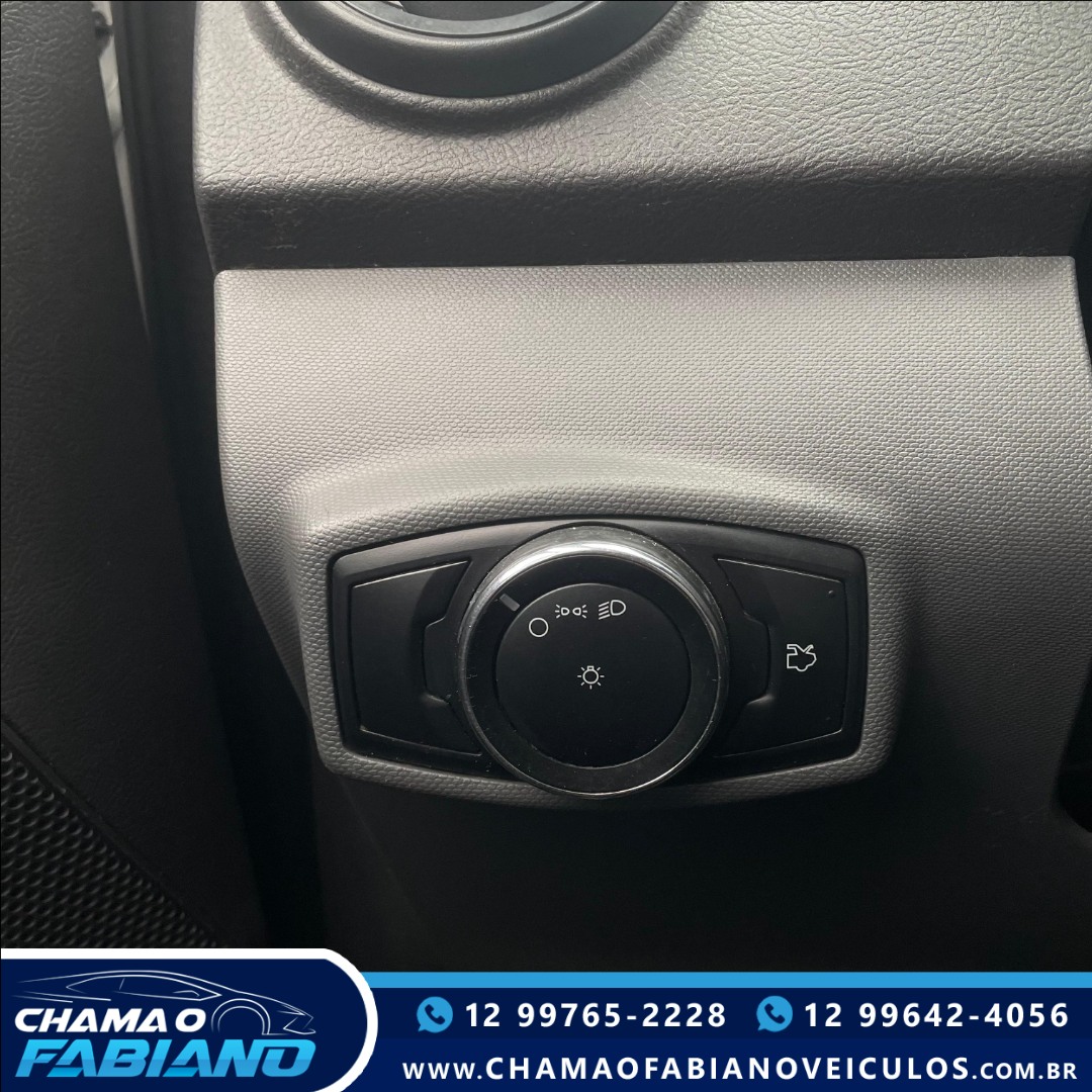 FORD Ka Hatch 1.0 12V 4P TI-VCT SE FLEX FORD Ka Hatch 1.0 12V 4P TI-VCT SE FLEX