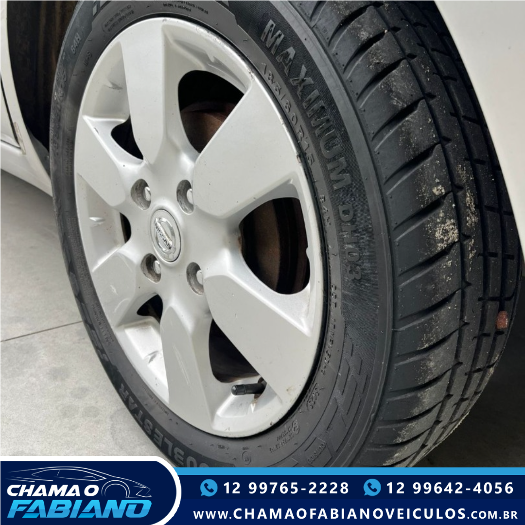 NISSAN Grand Livina 1.8 16V 4P SL FLEX AUTOMÁTICO