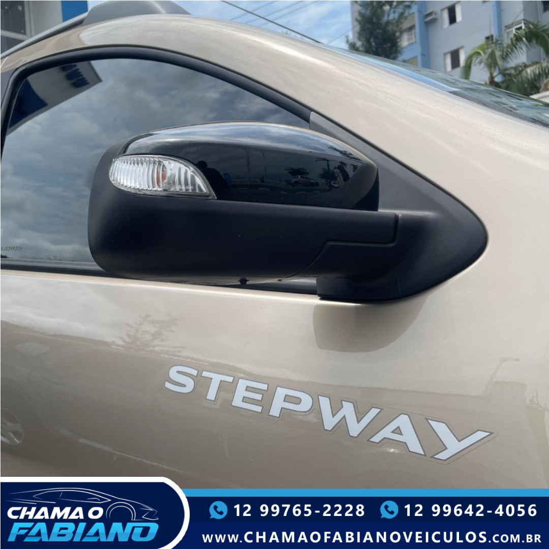 RENAULT Sandero 1.6 16V 4P FLEX STEPWAY AUTOMÁTICO RENAULT Sandero 1.6 16V 4P FLEX STEPWAY AUTOMÁTICO