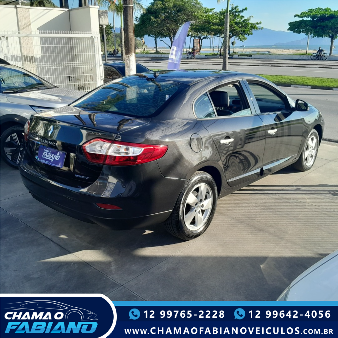 RENAULT Fluence 2.0 16V 4P FLEX DYNAMIQUE AUTOMÁTICO