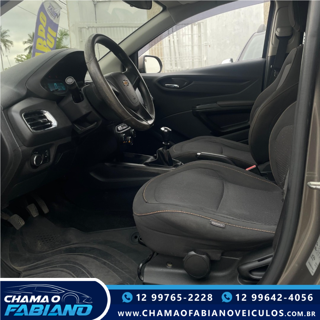 CHEVROLET Onix Hatch 1.0 4P FLEX LT CHEVROLET Onix Hatch 1.0 4P FLEX LT