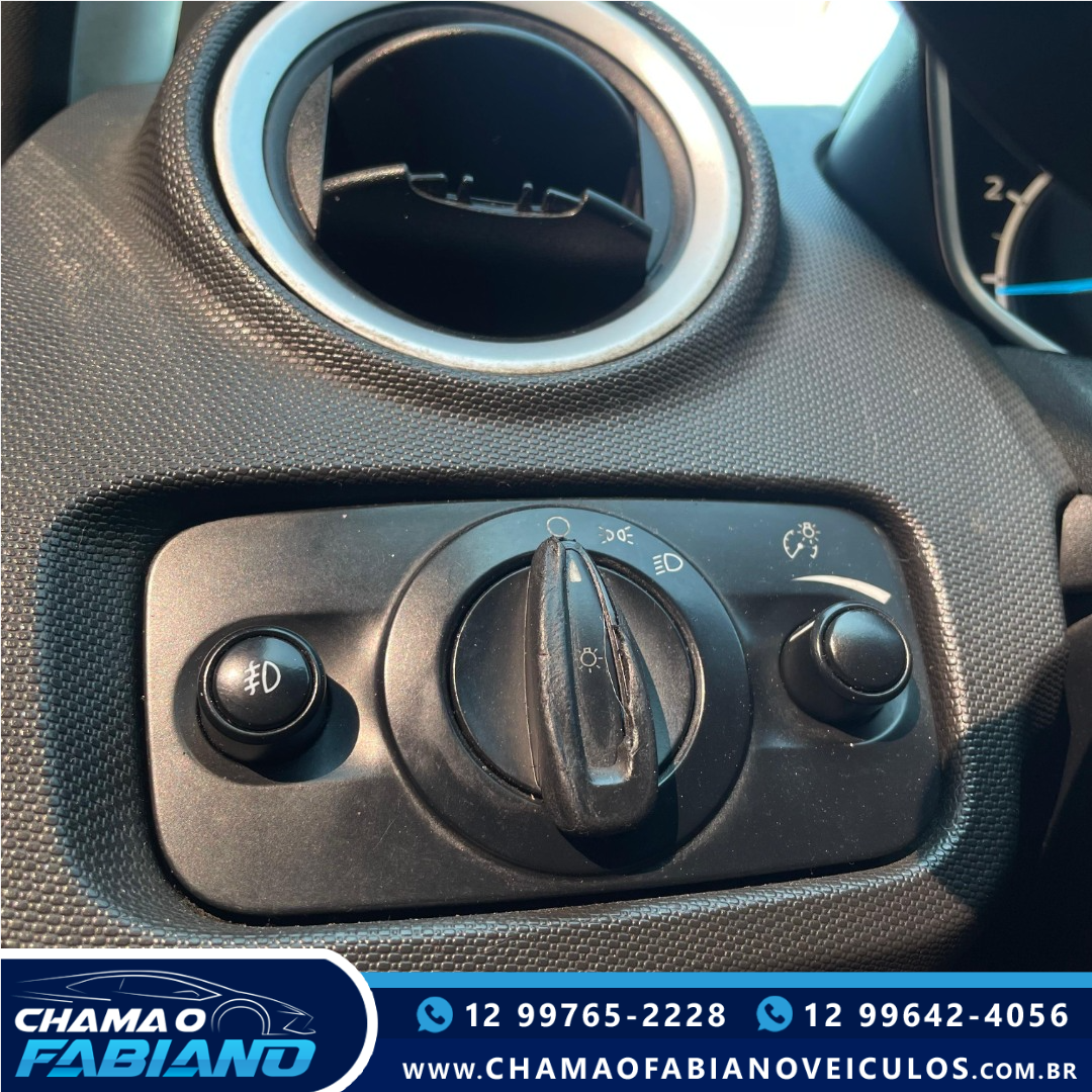 Fiesta Hatch 1.6 4P TITANIUM FLEX AUTOMÁTICO