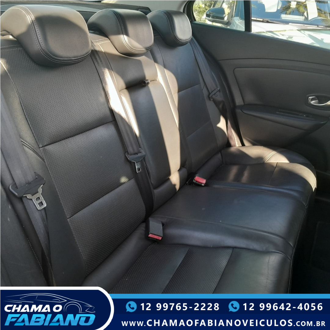 RENAULT Fluence 2.0 16V 4P FLEX DYNAMIQUE AUTOMÁTICO