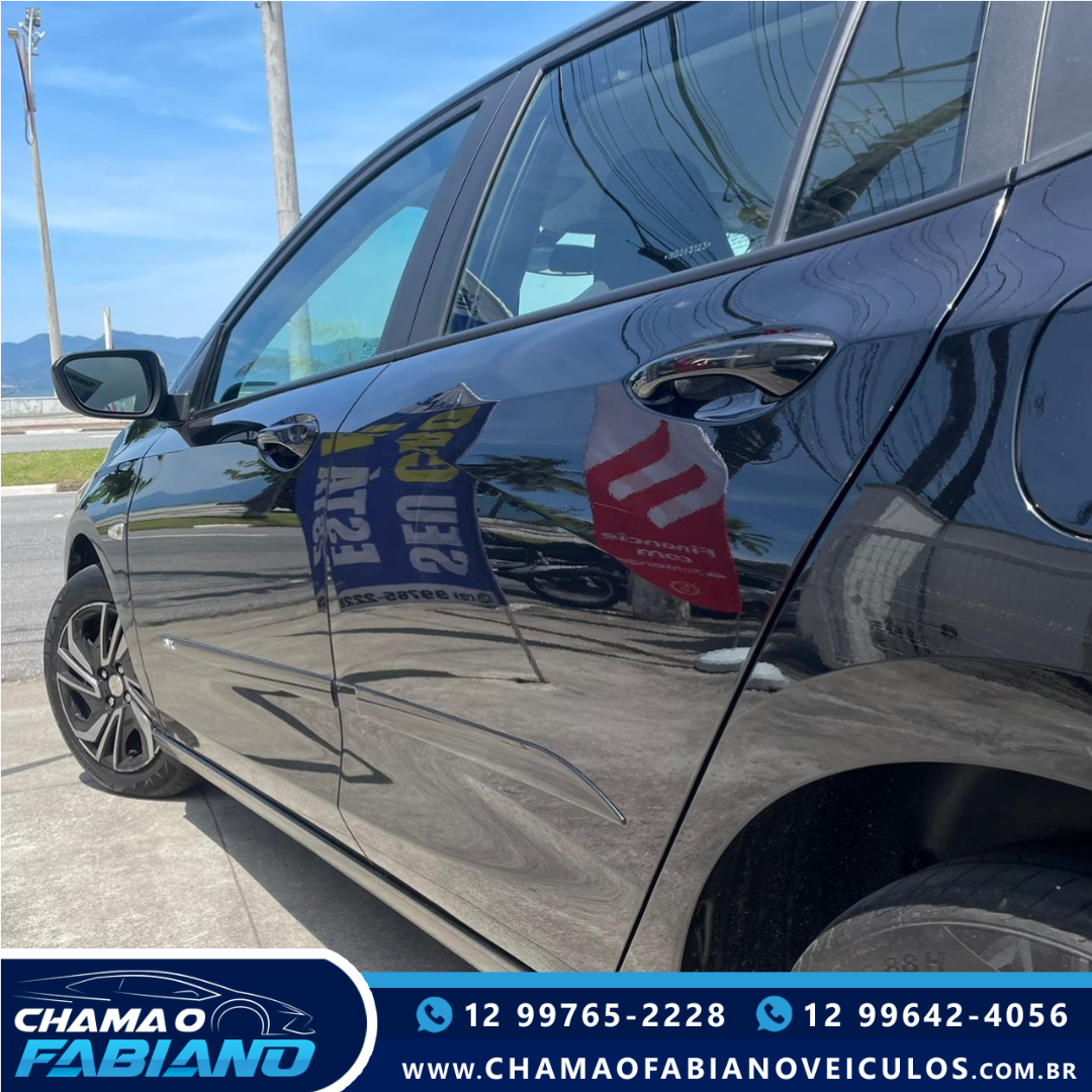 CHEVROLET Onix Hatch 1.0 4P FLEX LT TURBO