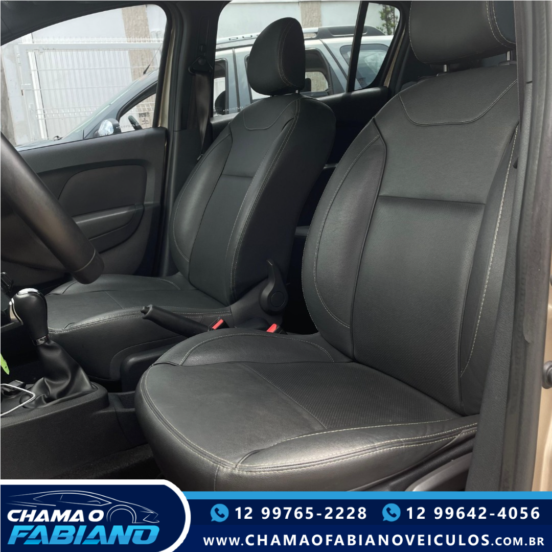 RENAULT Sandero 1.6 16V 4P FLEX STEPWAY AUTOMÁTICO RENAULT Sandero 1.6 16V 4P FLEX STEPWAY AUTOMÁTICO