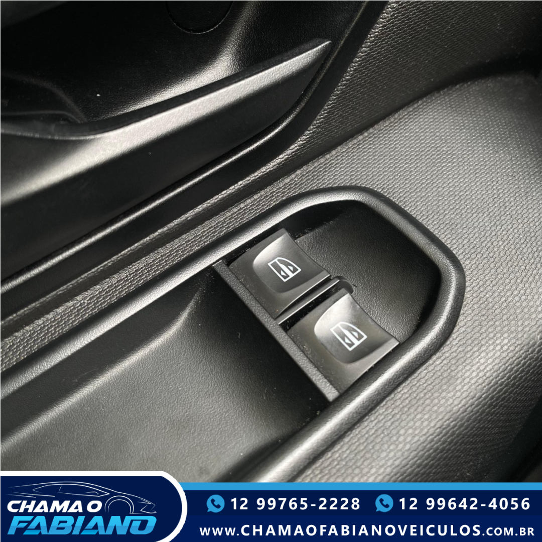 RENAULT Oroch 1.6 16V 4P FLEX PRO