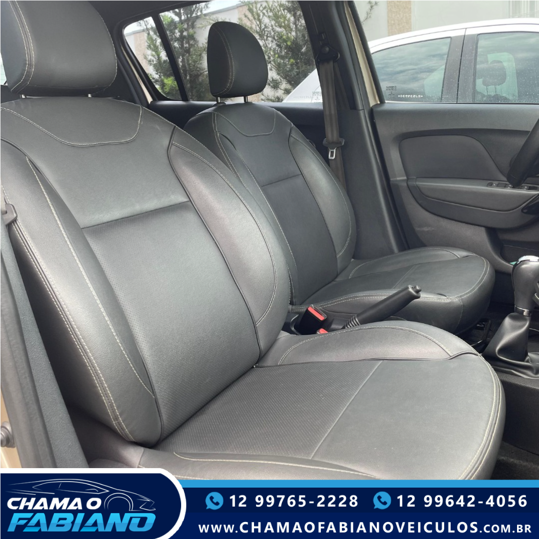 RENAULT Sandero 1.6 16V 4P FLEX STEPWAY AUTOMÁTICO RENAULT Sandero 1.6 16V 4P FLEX STEPWAY AUTOMÁTICO