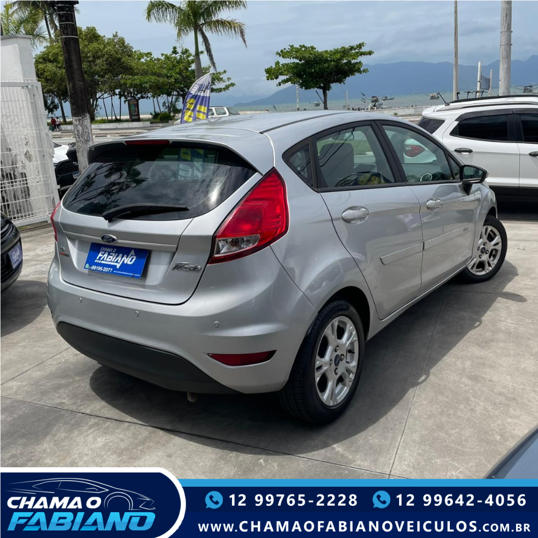 FORD Fiesta Hatch 1.6 16V 4P FLEX SE POWERSHIFT AUTOMÁTICO