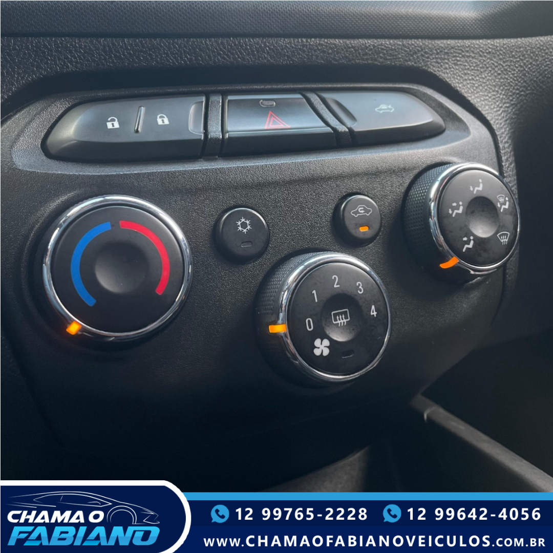 CHEVROLET Onix Hatch 1.4 4P FLEX LTZ CHEVROLET Onix Hatch 1.4 4P FLEX LTZ