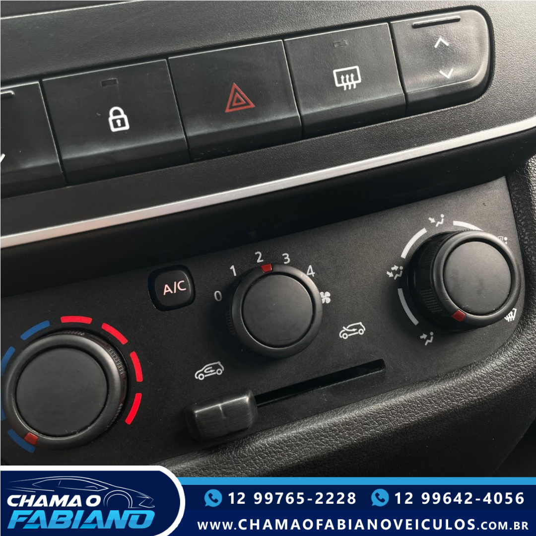 RENAULT Kwid 1.0 12V 4P SCE FLEX ZEN