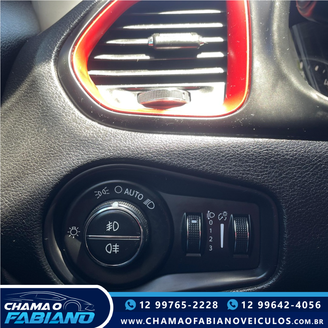 JEEP Renegade 2.0 16V 4P TURBO DIESEL TRAILHAWK 4X4 AUTOMÁTICO