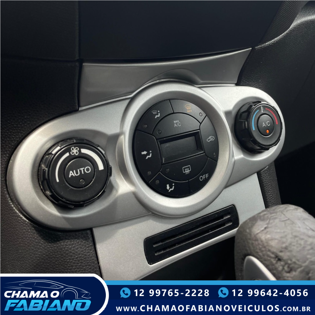 FORD Fiesta Hatch 1.6 16V 4P FLEX SE POWERSHIFT AUTOMÁTICO