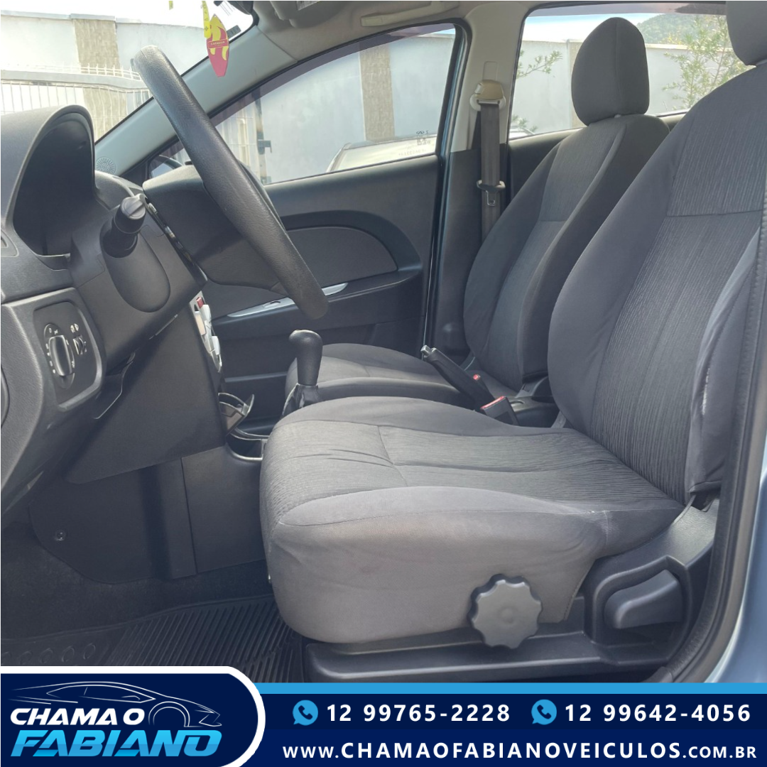 Celer Hatch 1.5 16V 4P FLEX