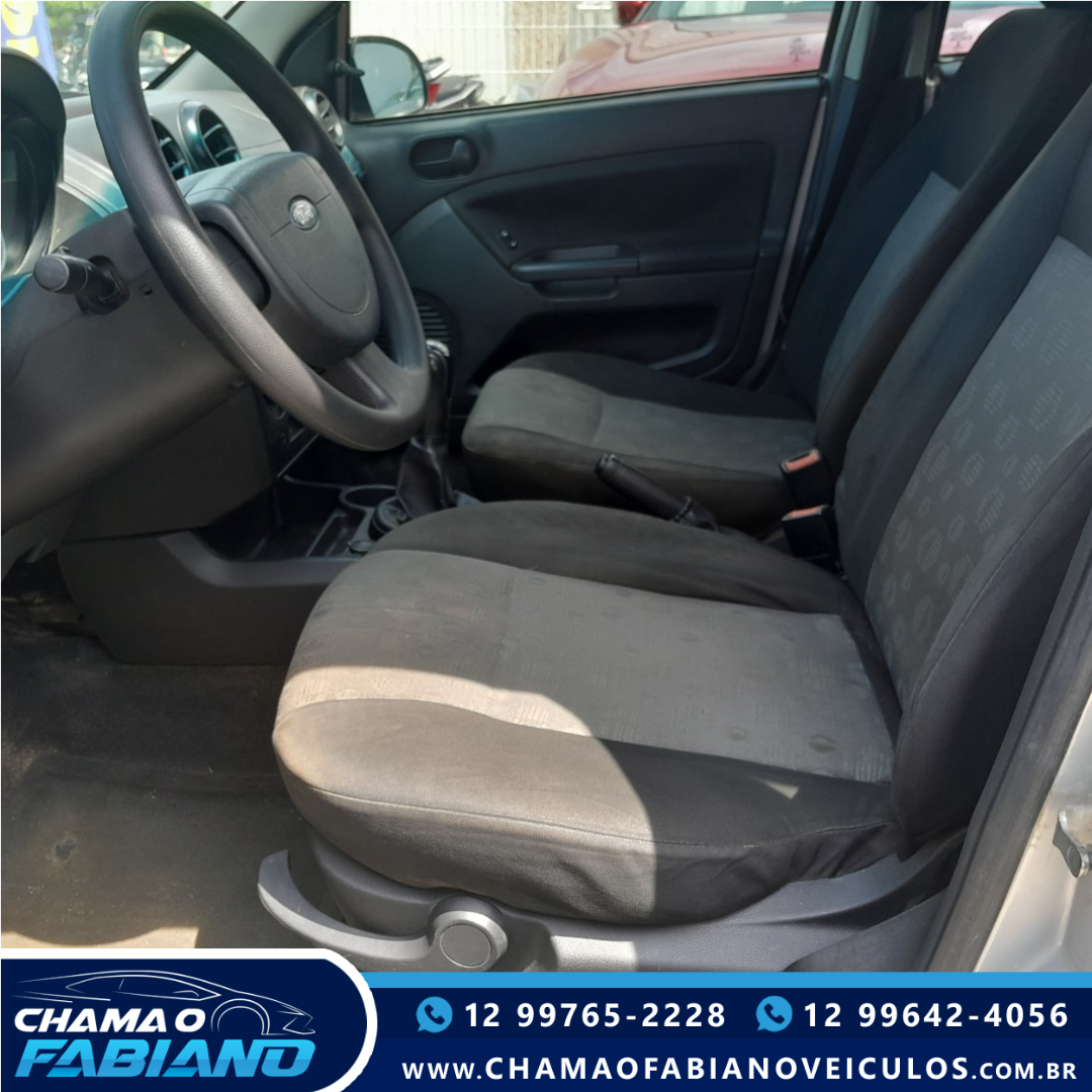 FORD Fiesta Hatch 1.0 4P FLEX FORD Fiesta Hatch 1.0 4P FLEX