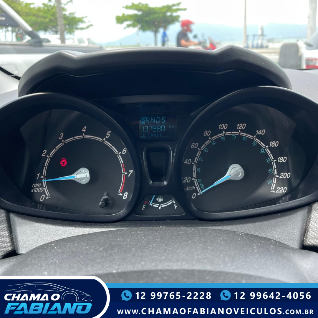 FORD Fiesta Hatch 1.6 16V 4P FLEX SE POWERSHIFT AUTOMÁTICO