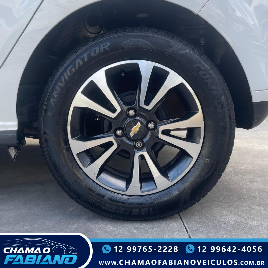 CHEVROLET Onix Hatch 1.4 4P FLEX LTZ CHEVROLET Onix Hatch 1.4 4P FLEX LTZ