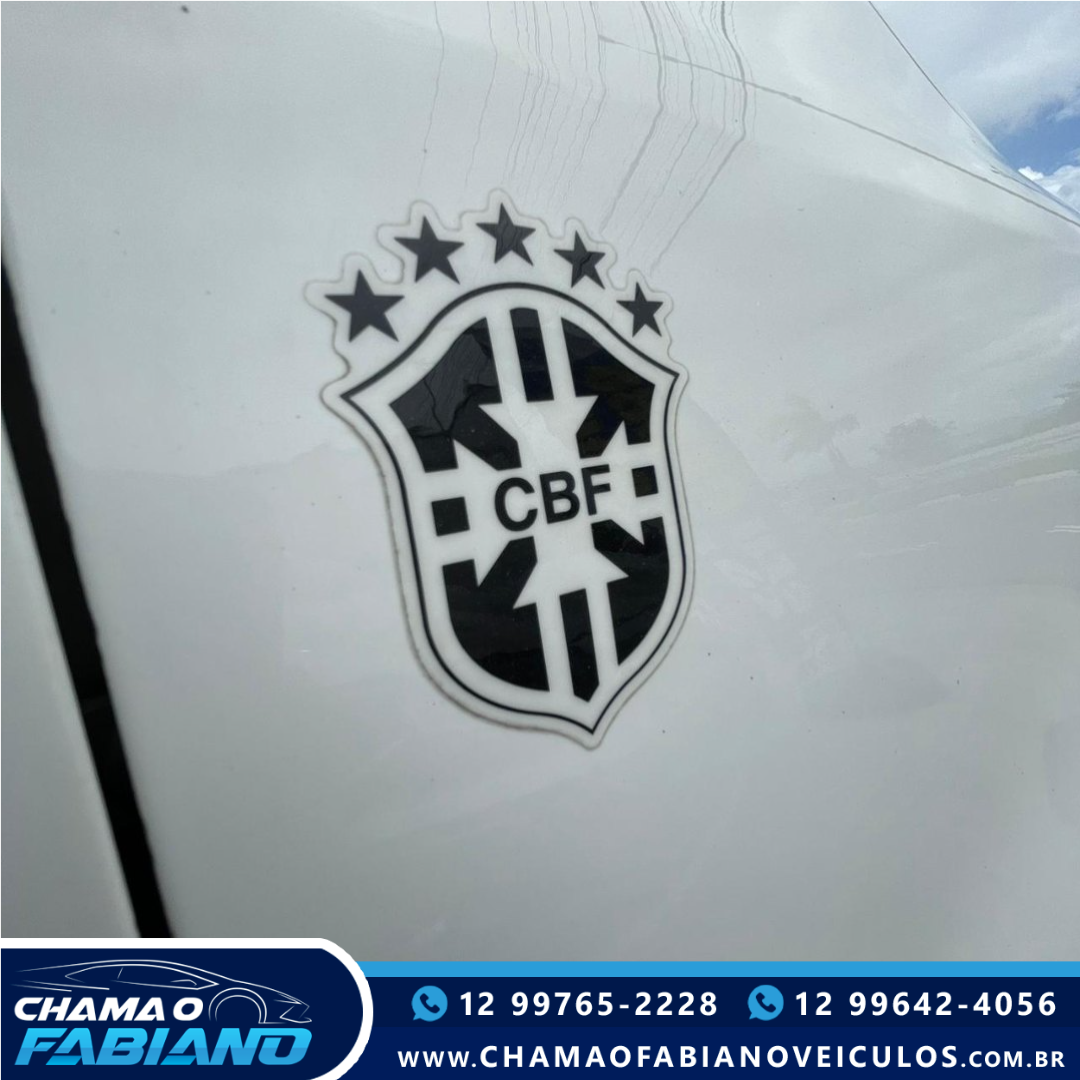 VOLKSWAGEN Fox 1.6 4P SELEÇÃO FLEX VOLKSWAGEN Fox 1.6 4P SELEÇÃO FLEX