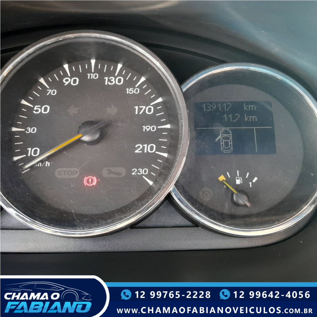 RENAULT Fluence 2.0 16V 4P FLEX DYNAMIQUE AUTOMÁTICO