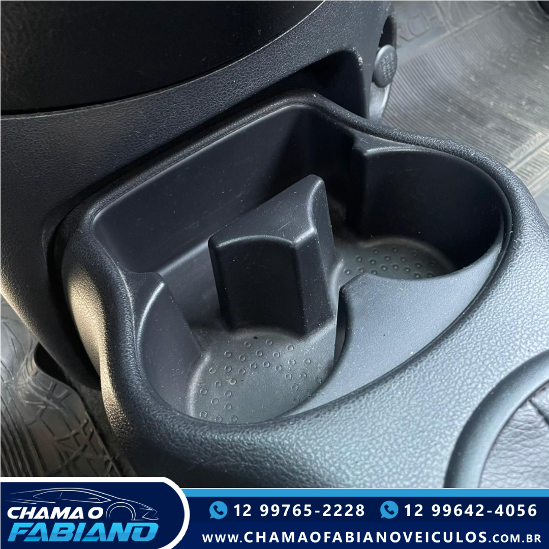 NISSAN March 1.0 16V 4P FLEX NISSAN March 1.0 16V 4P FLEX